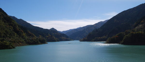 浦山ダムから見る景色
