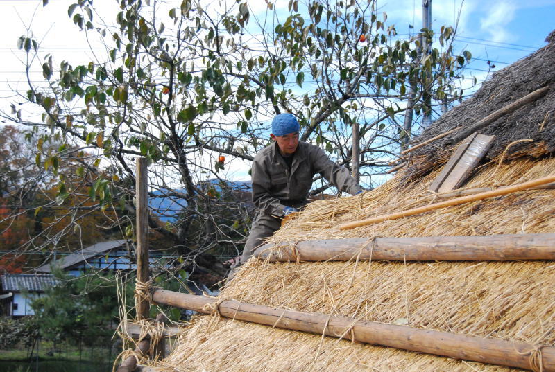 茅葺屋根　職人　埼玉県